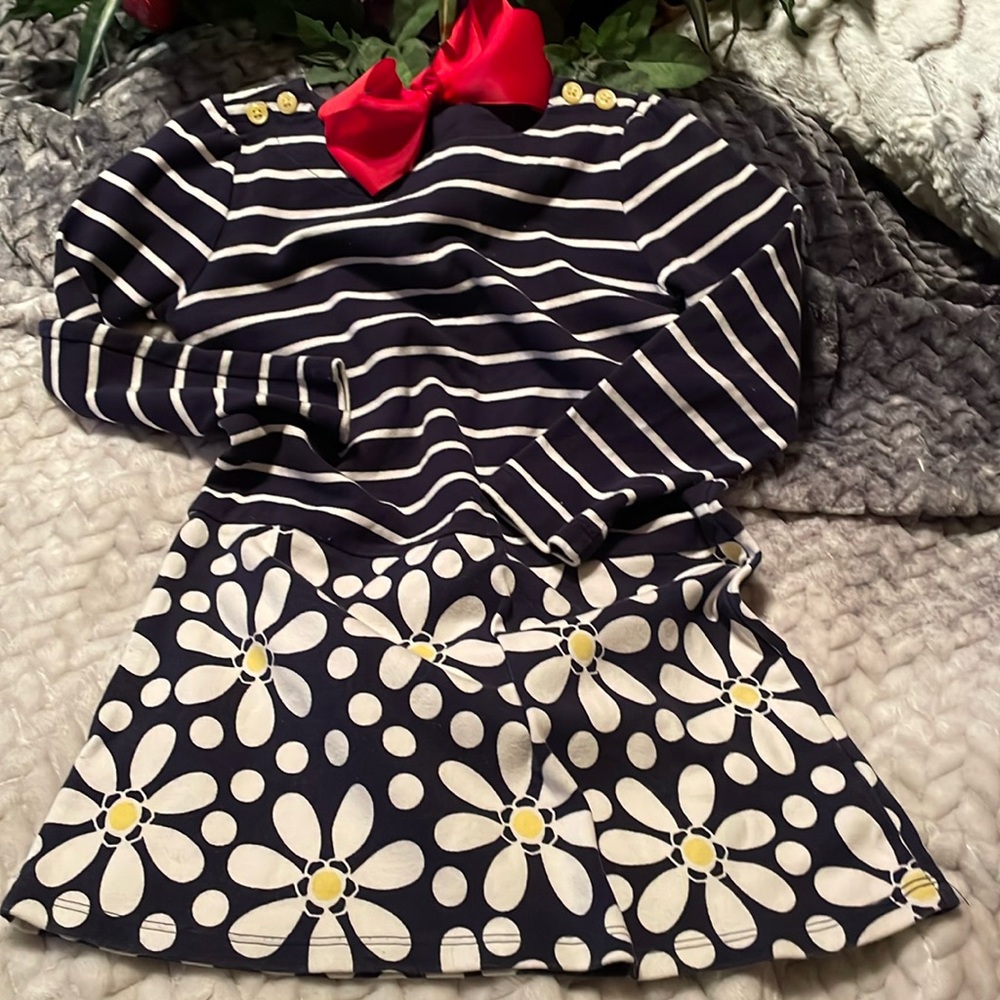 Cute as a Button a blue & white striped dress w yellow splashes of color SZ 7